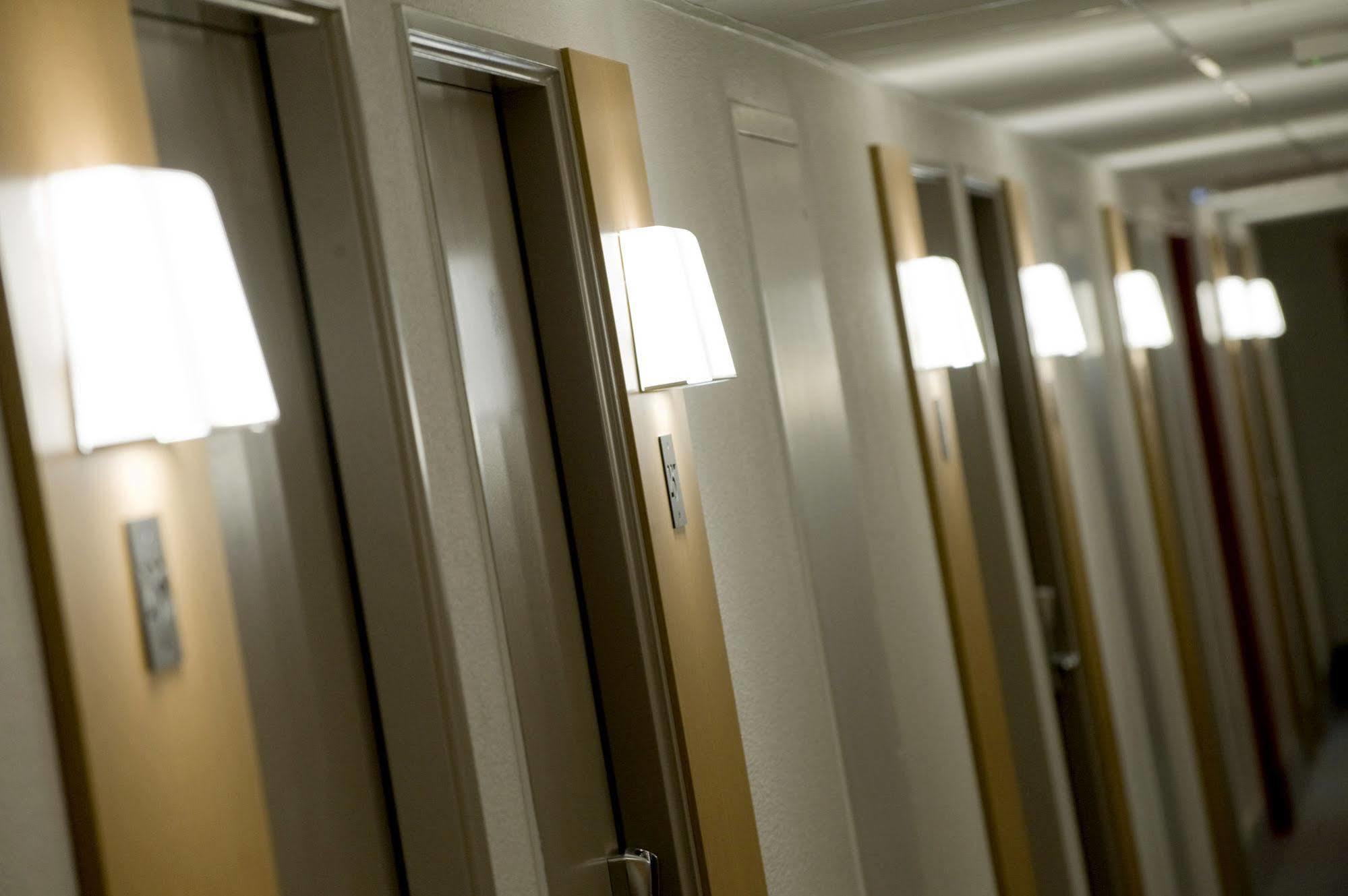 B&B Hotel Villeneuve Loubet Plage Ngoại thất bức ảnh